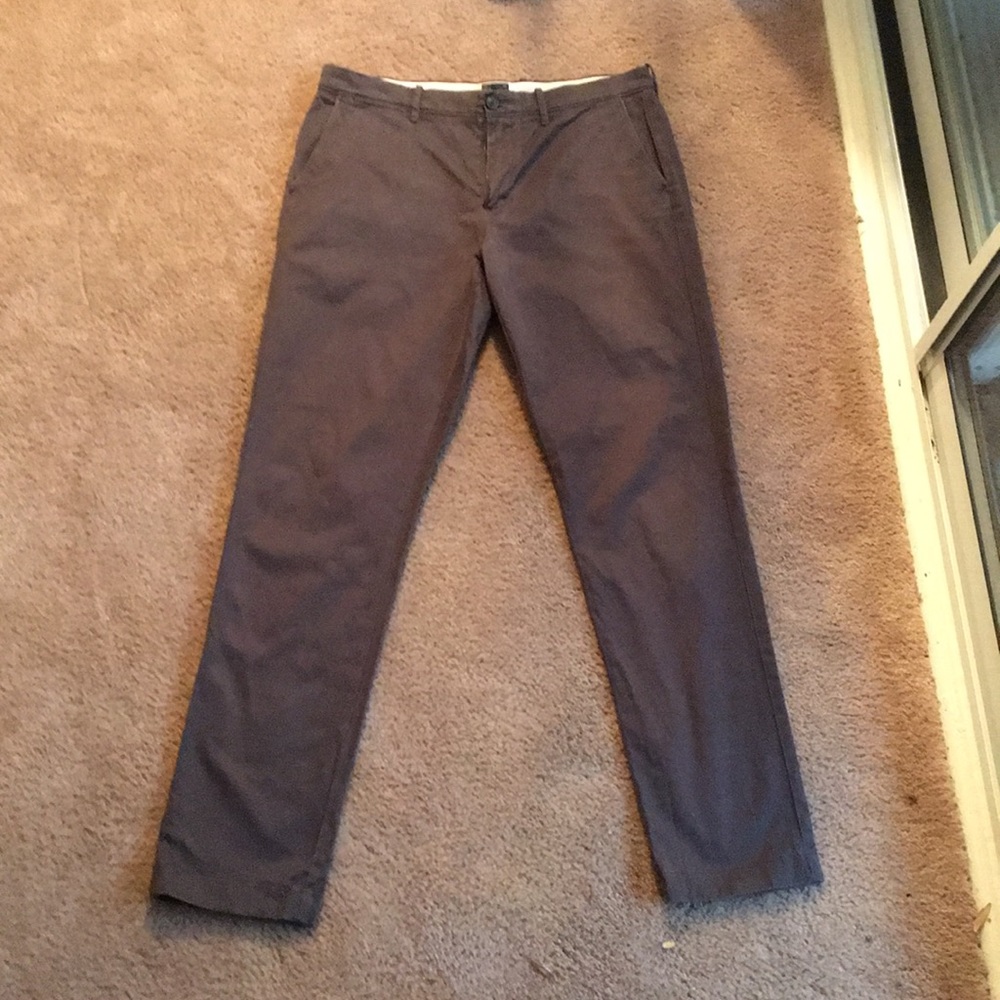 Men’s J. Crew 770 Straight Fit chinos- Size W 34